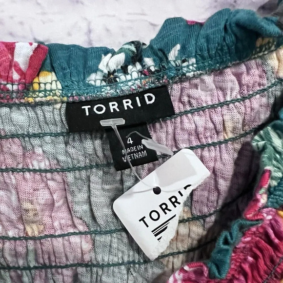 Torrid Floral Smocked Floral Top Short  Babydoll Blouse Top Plus Size 4‎ Flowy - Picture 8 of 12